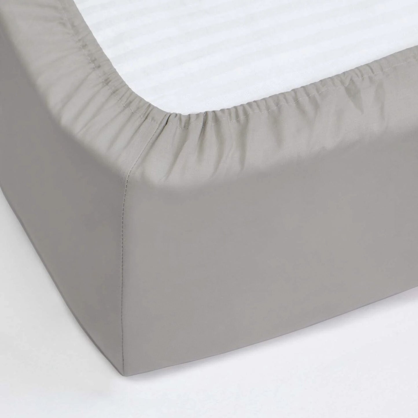 Bajera ajustable 100% Algodón Basic. Sábana bajera Lisa Gris medio.