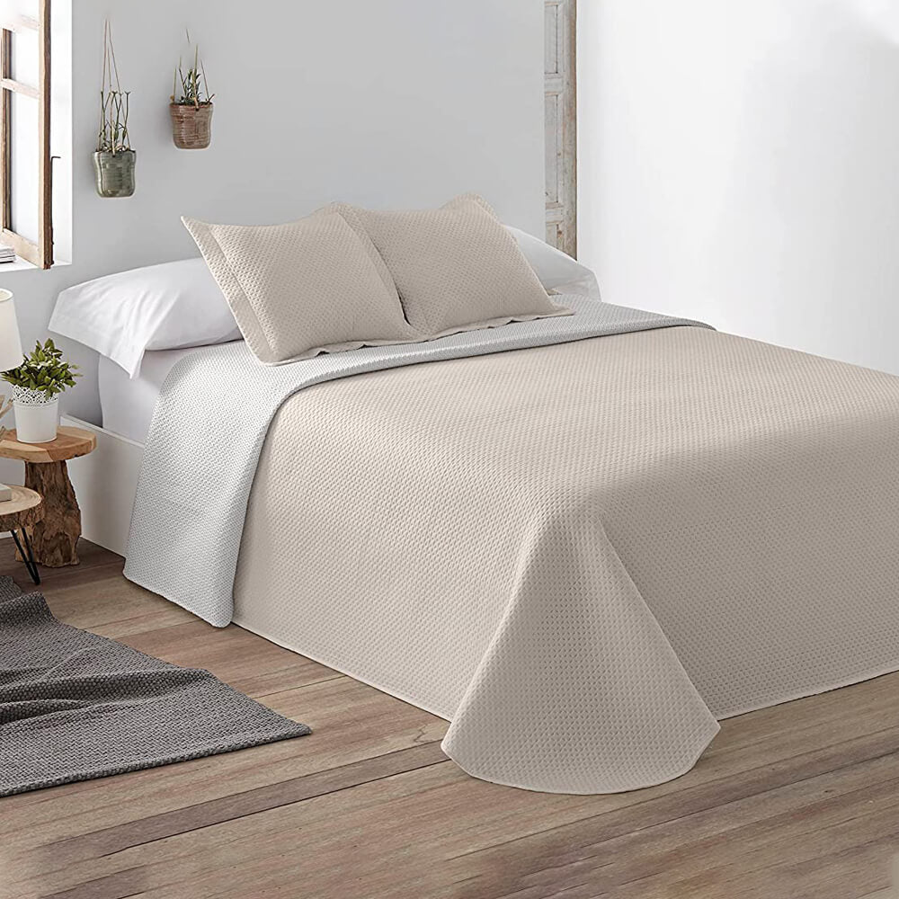 Colcha Bouti de verano: fresca, ligera, reversible y elegante