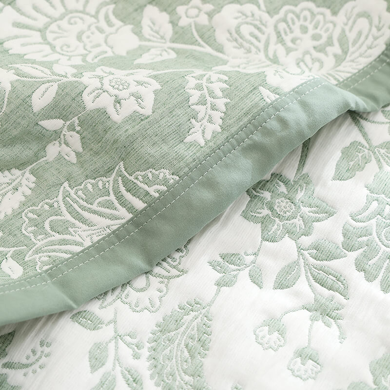 Colcha de Verano Jacquard Algodón Verde – Diseño Floral Elegante.