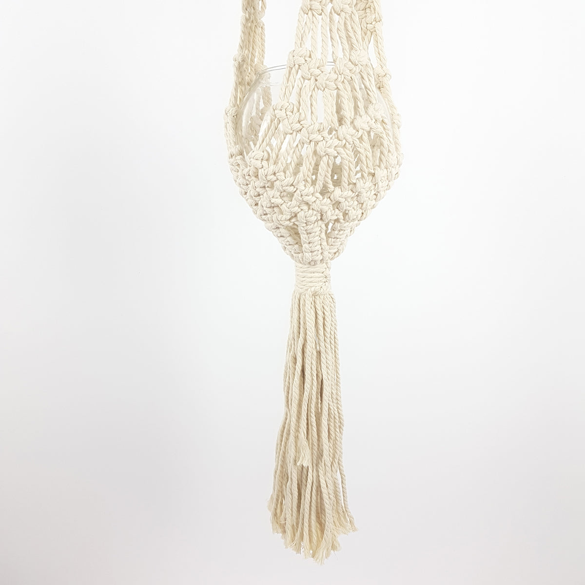 Basic hanging planter with cotton ring. - Oma Home