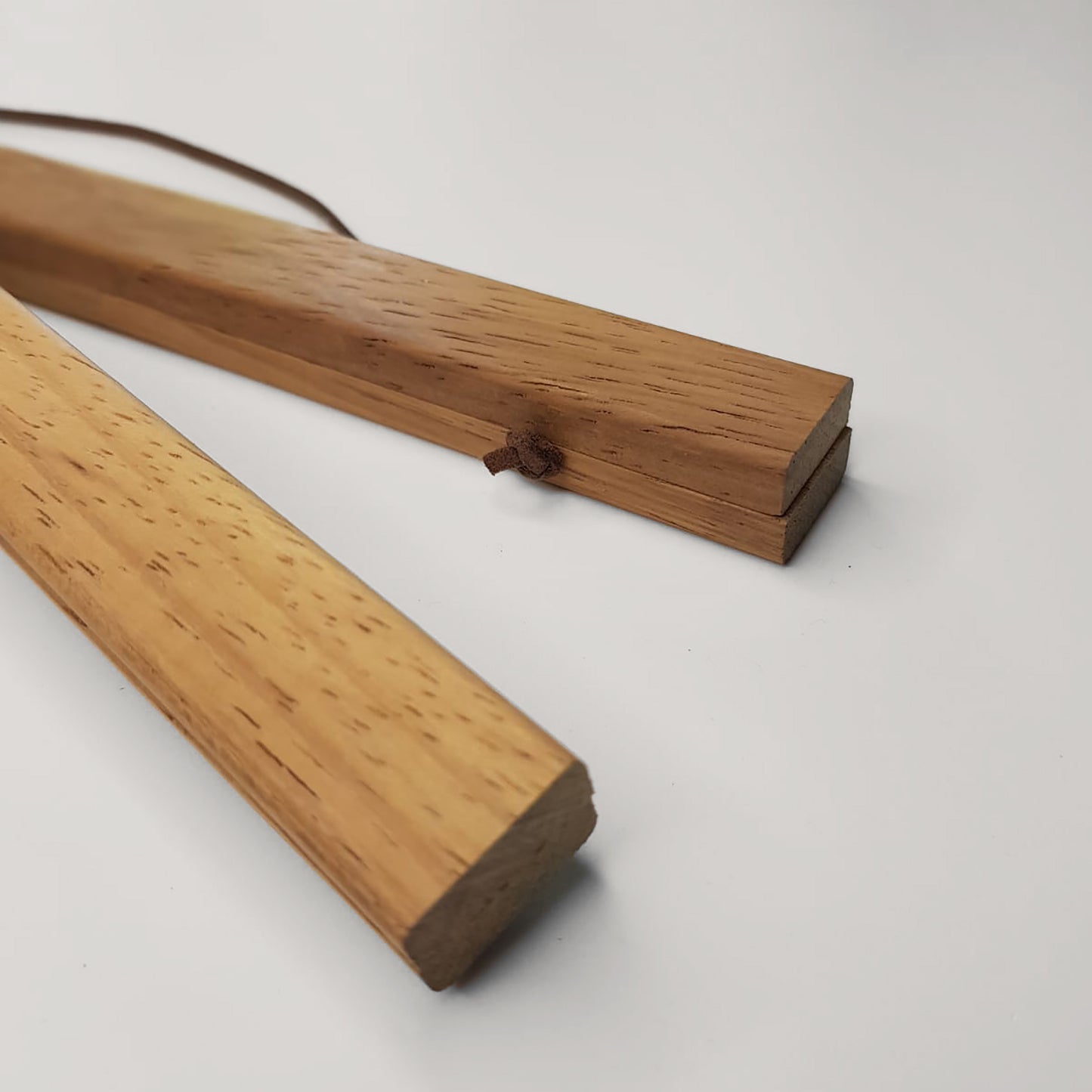 Marco magnético. Madera de Teca - Oma Home