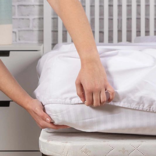 Bajera ajustable 100% Algodón lisa. Color Blanco.