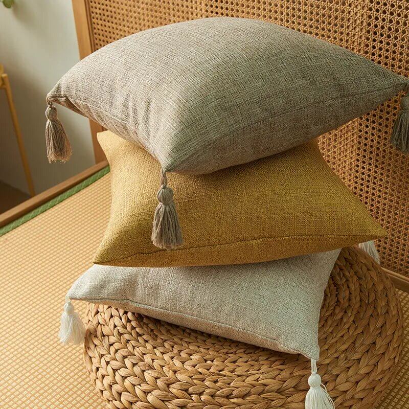 Funda de cojín Sofá liso blanco roto natural con Borlas para un hogar acogedor.