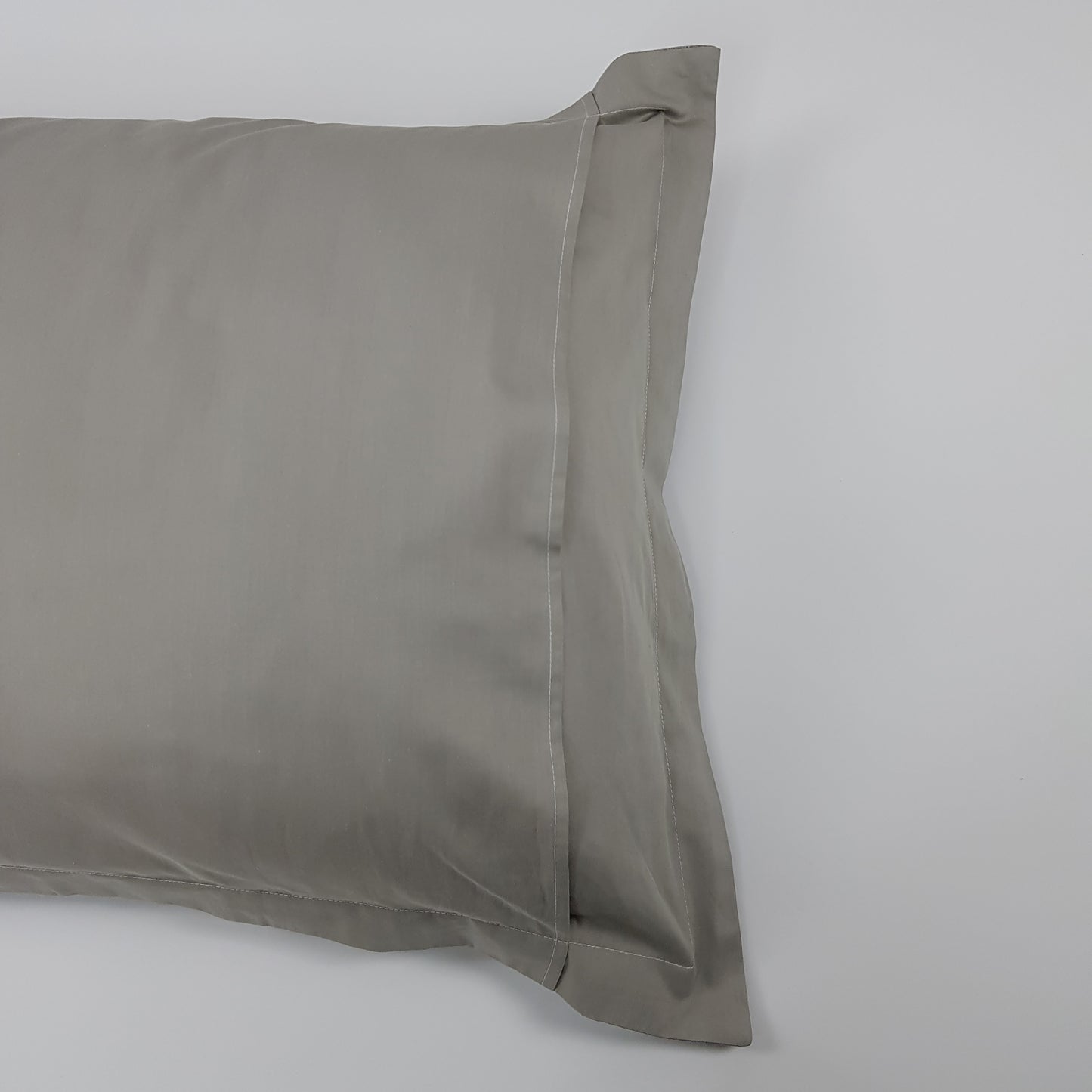 Funda de almohada con estampado de franjas, reversible. - Oma Home