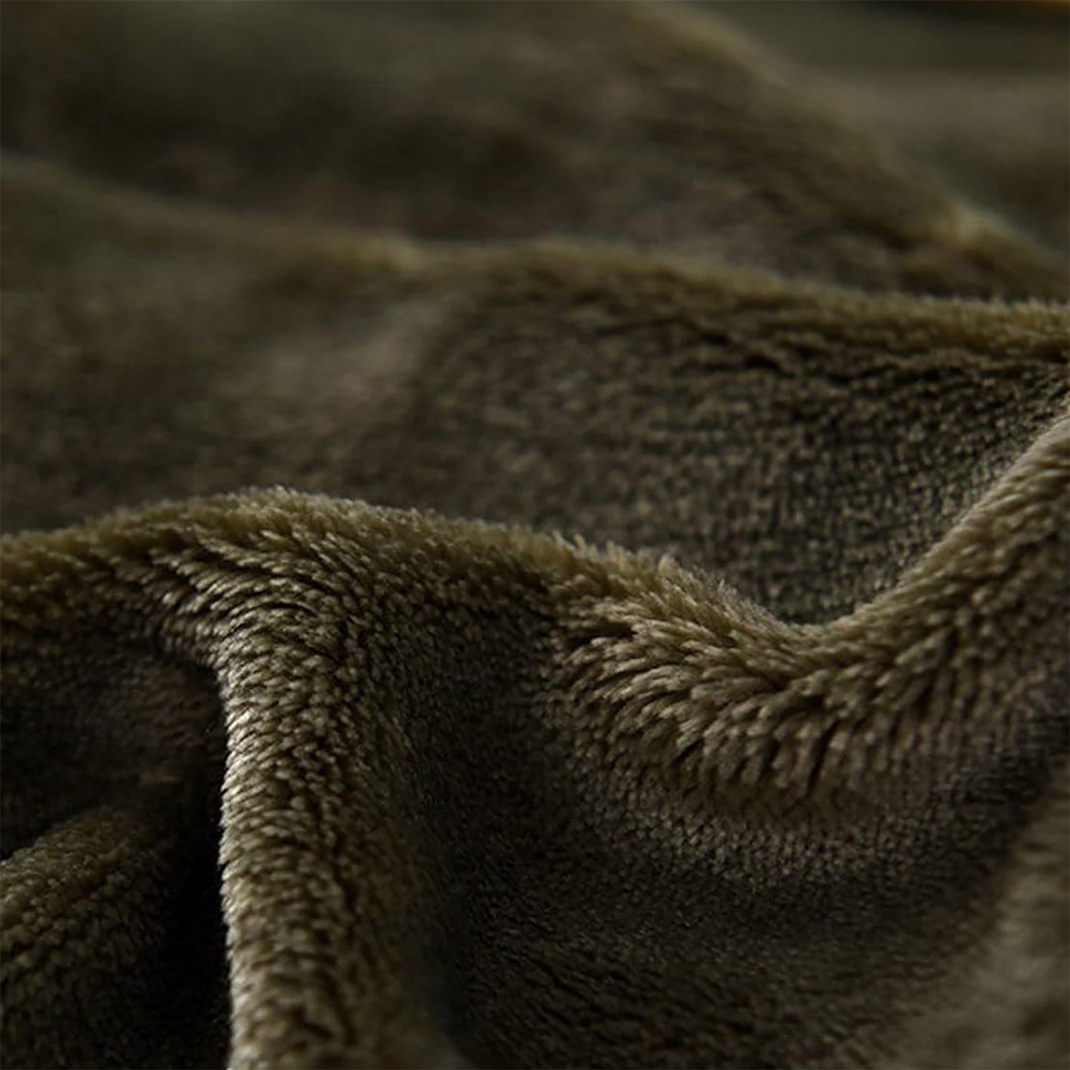 Sherpa fleece blanket and extra soft Dark green colour