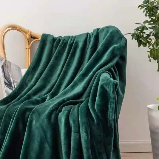 Manta polar verde oscuro para sofá y cama, manta grande y tacto suave.