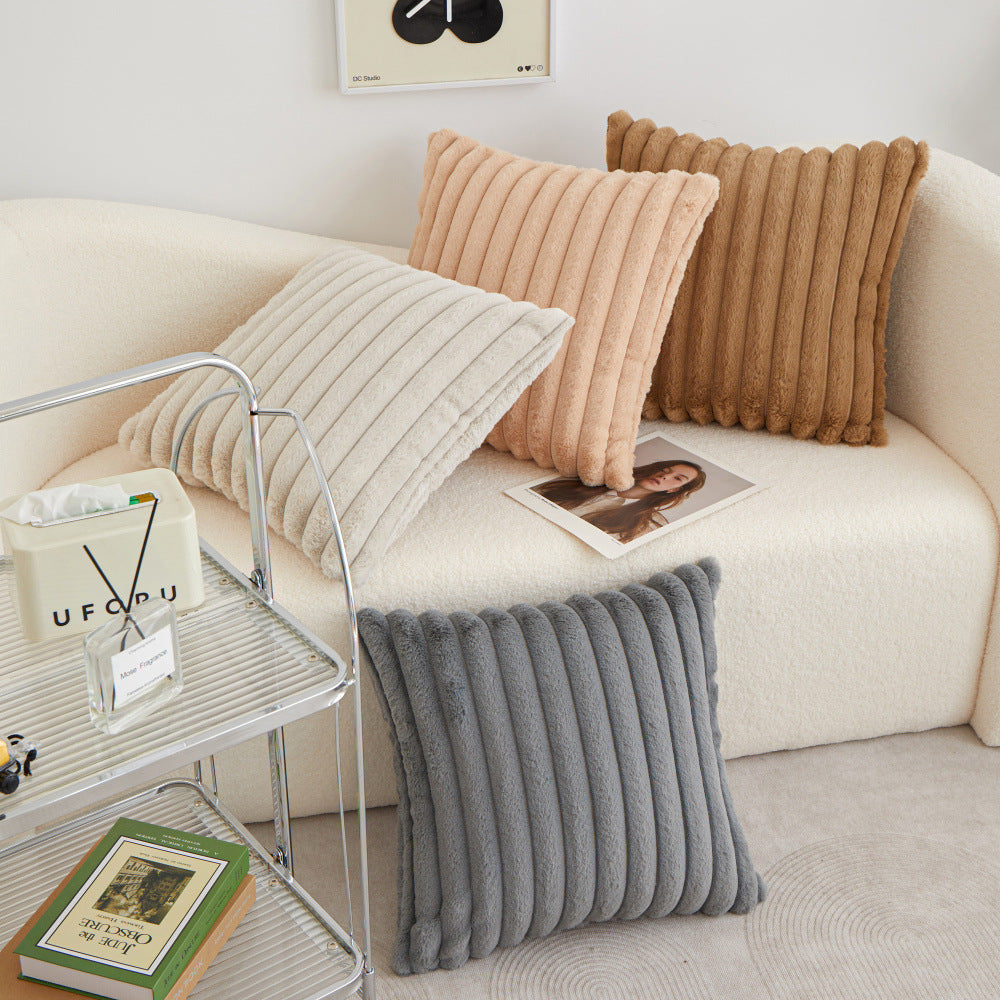 Funda de cojín de pelo corto polar con textura de rayas, medida 45x45 cm, suave, cálida y decorativa para sofá o cama.