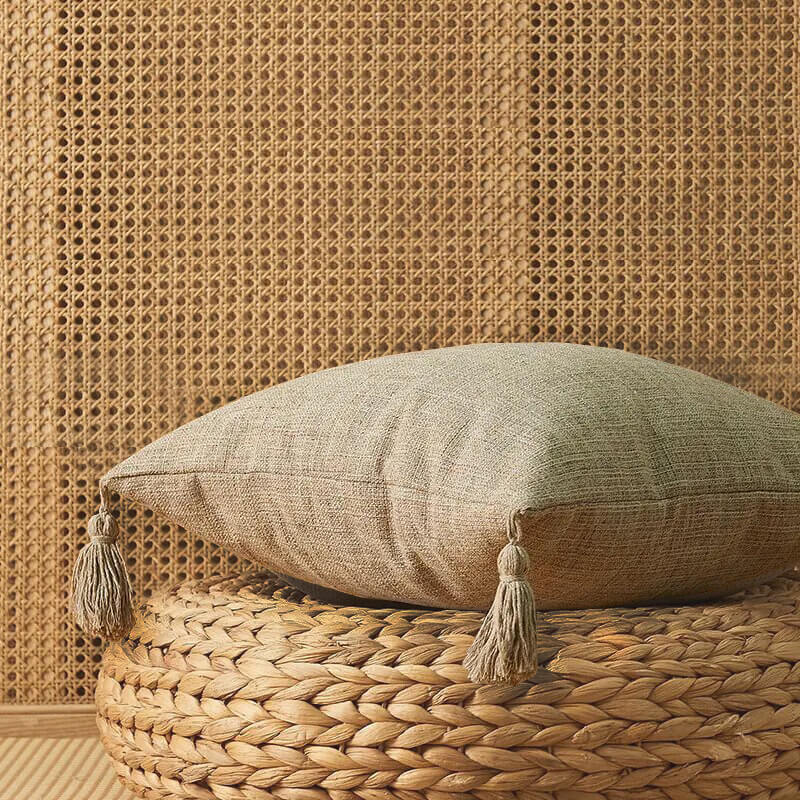 Linen and natural cotton cushion cover. Beige.