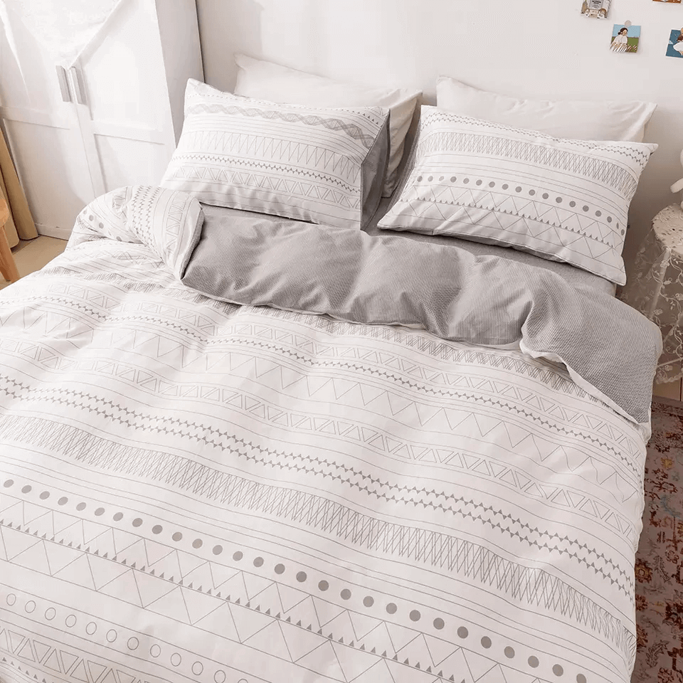 Ethnic duvet cover with figures and reversible print, 100% Cotton