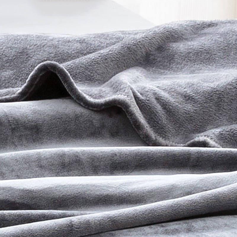 Extra soft fleece blanket. Dark gray colour.