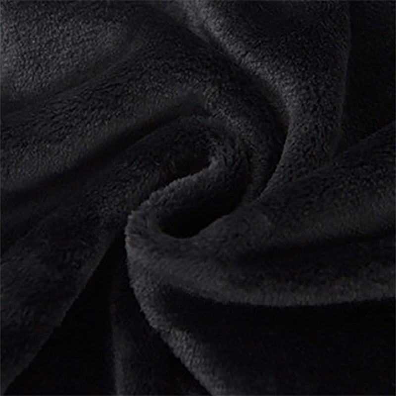 Manta de lã macia. cor preta.